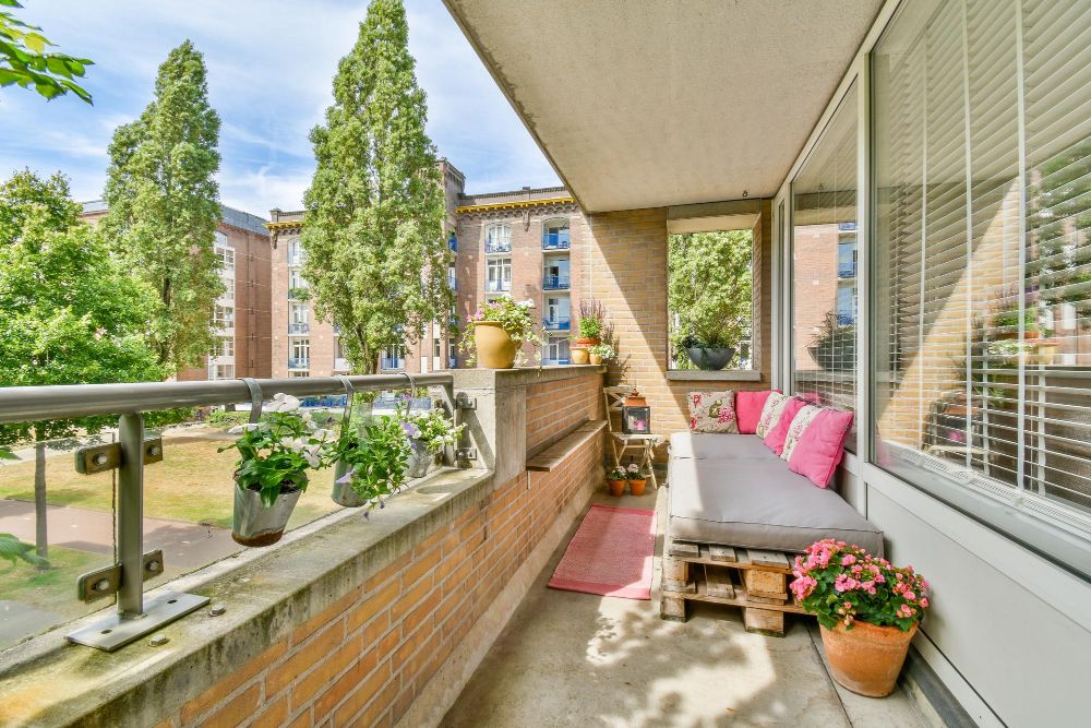 Jak urządzić mały balkon w bloku